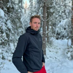 ArcTeryx Atom LT Hoody Men’s (Black) 6 ArcTeryx Atom LT Hoody Men’s (Black) -vinter klær Salg ArcTeryx Atom LT Hoody Mens Black 2