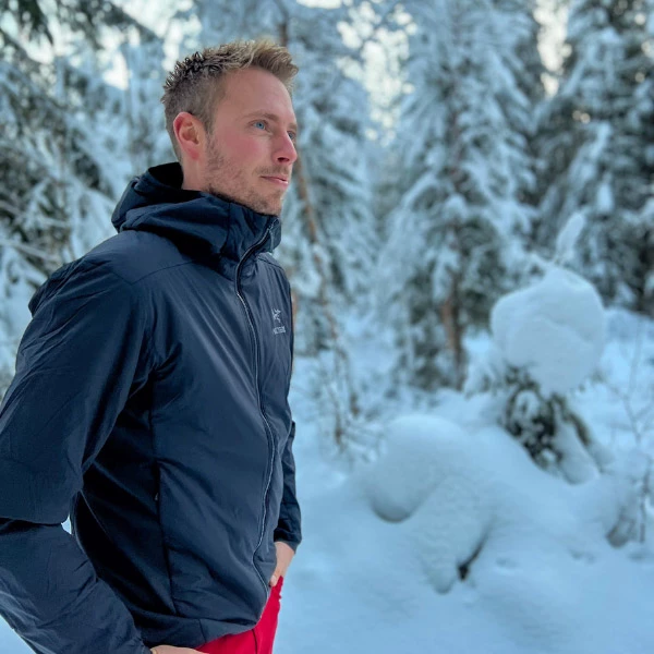 ArcTeryx Atom LT Hoody Men’s (Black) 4 ArcTeryx Atom LT Hoody Men’s (Black) - Bilde 4