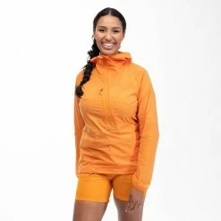 Bergans Cecilie Light Wind Anorak – Lush Yellow -vinter klær Salg Bergans Cecilie Light Wind Anorak Lush Yellow front