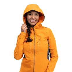 Bergans Cecilie Mtn Softshell Jacket – Cloudberry Yellow/Solid Dark Grey