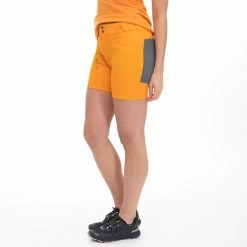 Bergans Cecilie Mtn Softshell Shorts (Cloudberry Yellow/Solid Dark Grey) -vinter klær Salg Bergans Cecilie Mtn Softshell Shorts Cloudberry YellowSolid Dark Grey4