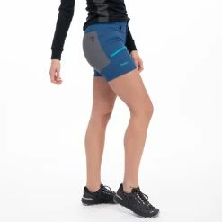 Bergans Cecilie Mtn Softshell Shorts (Deep Sea Blue/Solid Dark Grey) 9 Bergans Cecilie Mtn Softshell Shorts (Deep Sea Blue/Solid Dark Grey) -vinter klær Salg Bergans Cecilie Mtn Softshell Shorts Deep Sea BlueSolid Dark Grey2