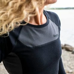 Bergans Cecilie Wool Long Sleeve (Black/Solid Charcoal) 5 Bergans Cecilie Wool Long Sleeve (Black/Solid Charcoal) -vinter klær Salg Bergans Cecilie Wool Long Sleeve Black 3