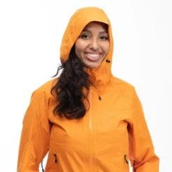 Bergans Skar Light 3l Shell Jacket Women (Cloudberry Yellow) 9 Bergans Skar Light 3l Shell Jacket Women (Cloudberry Yellow) -vinter klær Salg Bergans Skar Light 3l Shell Jacket Women Cloudberry Yellow1