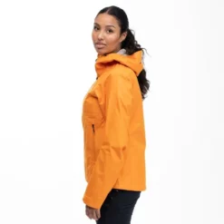 Bergans Skar Light 3l Shell Jacket Women (Cloudberry Yellow) 8 Bergans Skar Light 3l Shell Jacket Women (Cloudberry Yellow) -vinter klær Salg Bergans Skar Light 3l Shell Jacket Women Cloudberry Yellow3